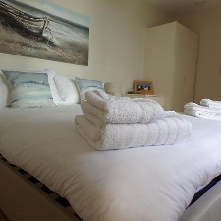 3Thedome - Luxury Ground Floor Apartment Opposite The Beach, Barton On Sea Exterior foto