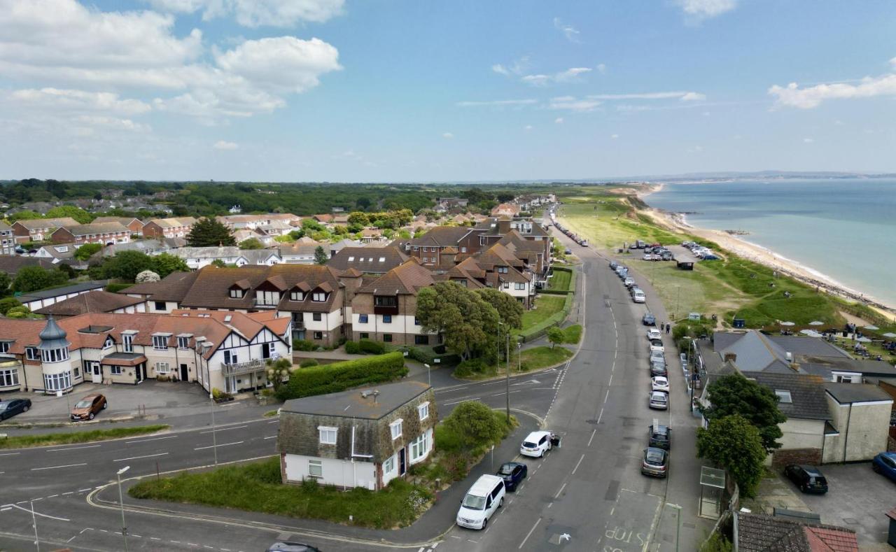 3Thedome - Luxury Ground Floor Apartment Opposite The Beach, Barton On Sea Exterior foto