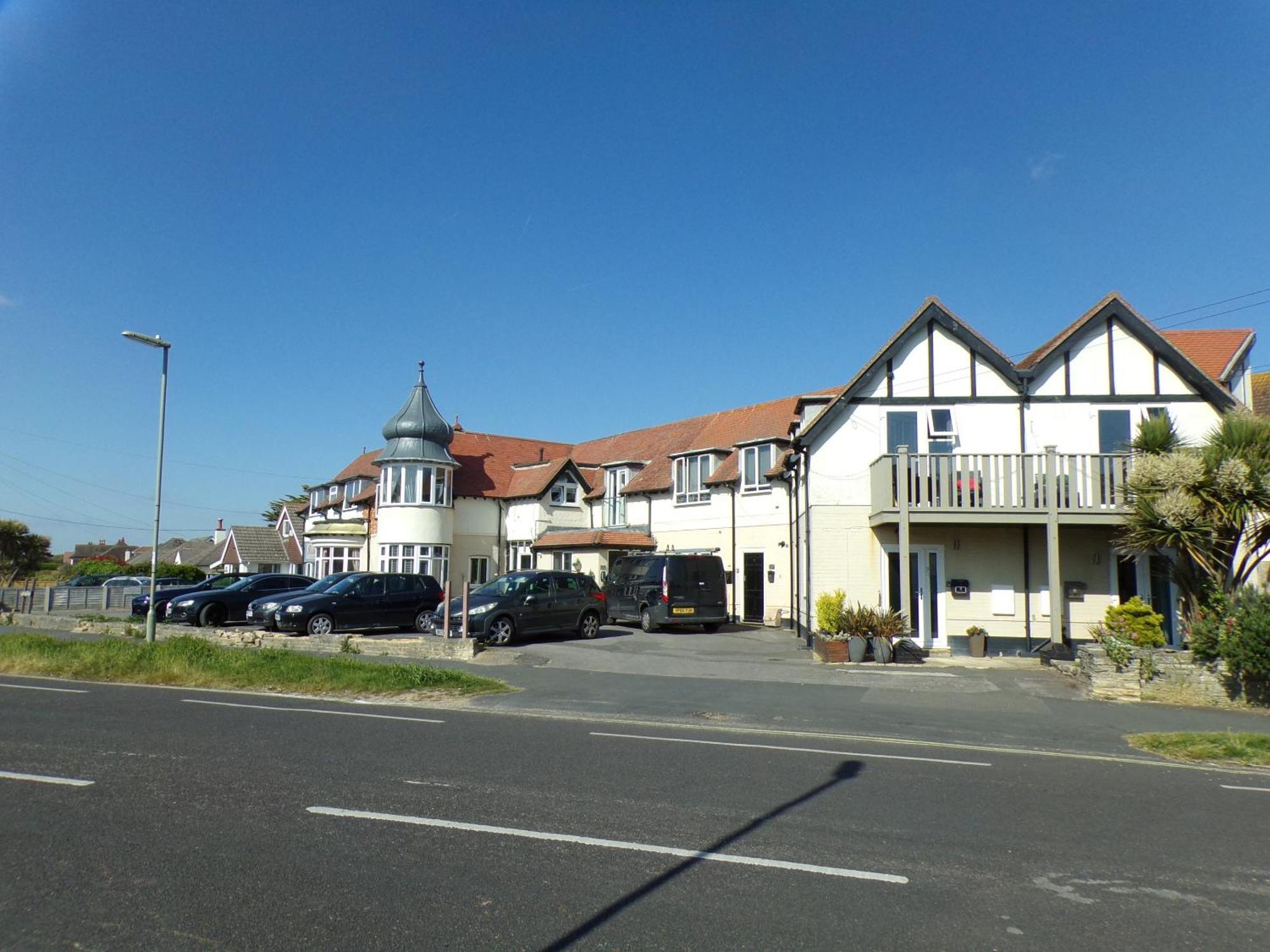 3Thedome - Luxury Ground Floor Apartment Opposite The Beach, Barton On Sea Exterior foto